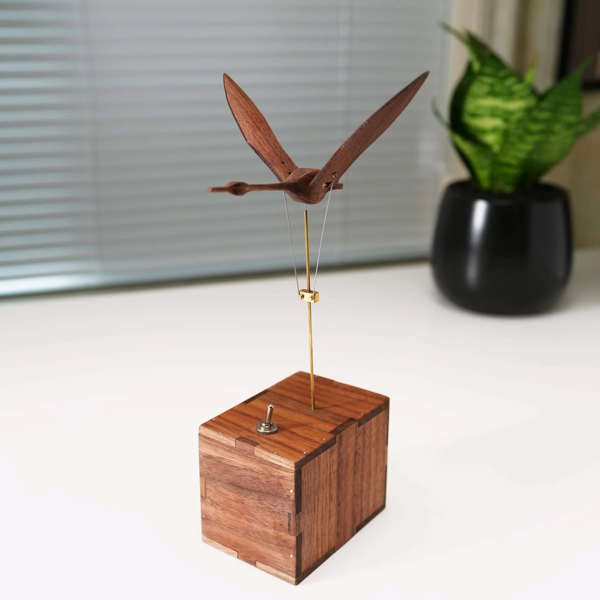 This handcrafted walnut swan  automaton  by WarmFunDecor relieves fatigue and stress, and is also suitable for home decoration.