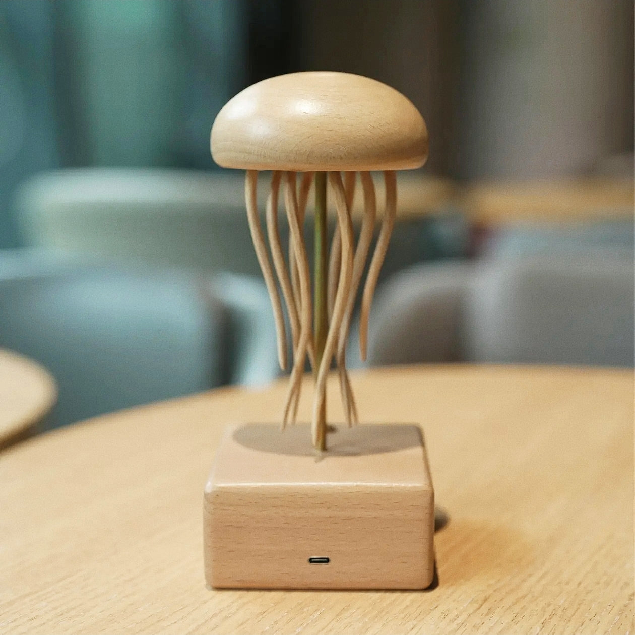 This handcrafted wooden jellyfish automaton  by WarmFunDecor relieves fatigue and stress, and is also suitable for home decoration.